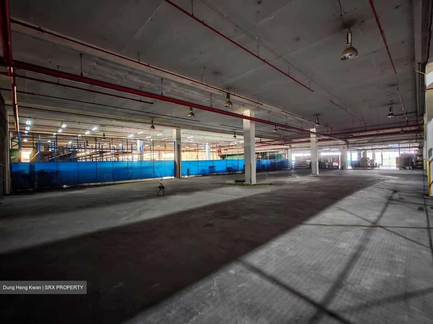 Gul Crescent (D22), Warehouse #581166811